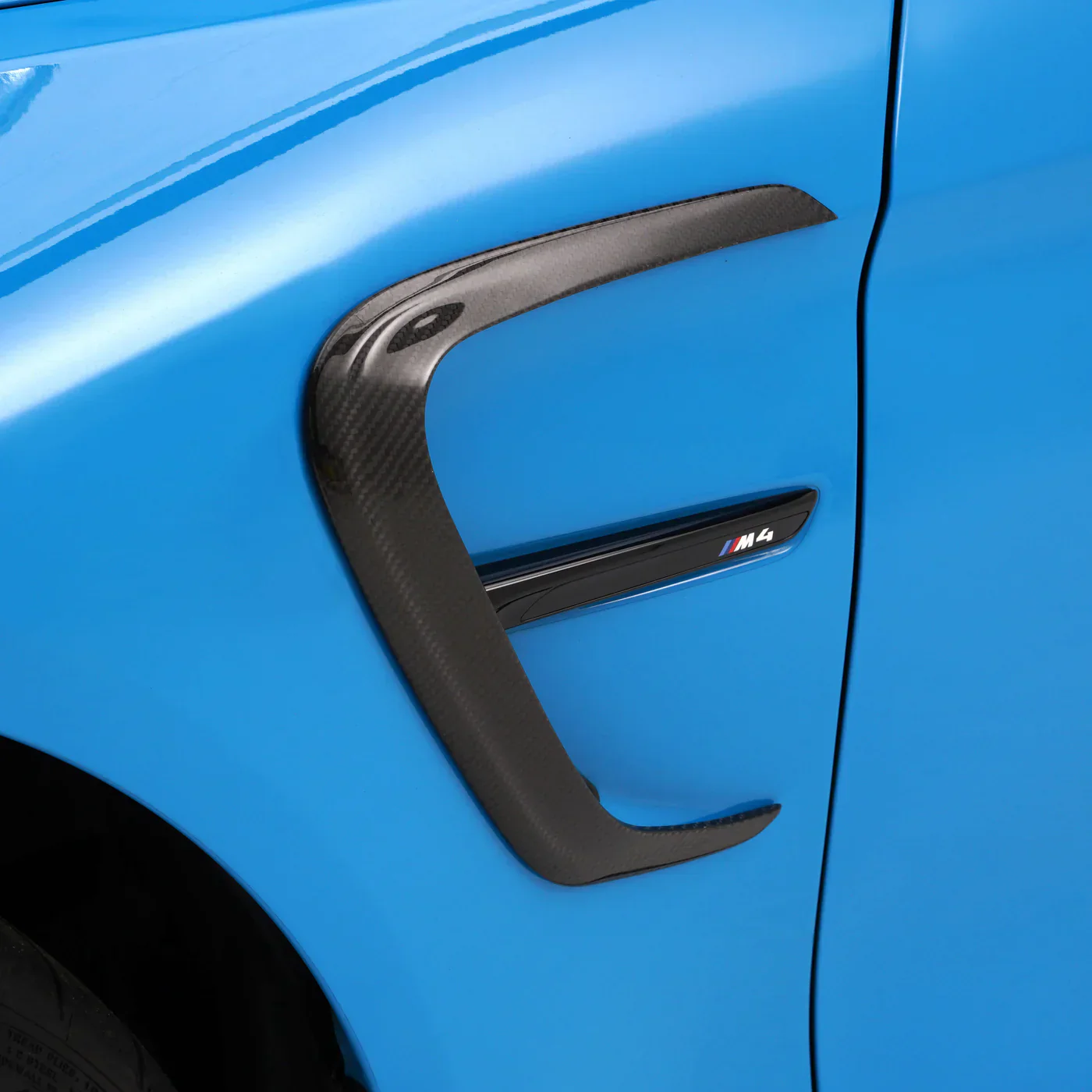 BMW F82 M4 CARBON FIBER FENDER COVERS - Image 3