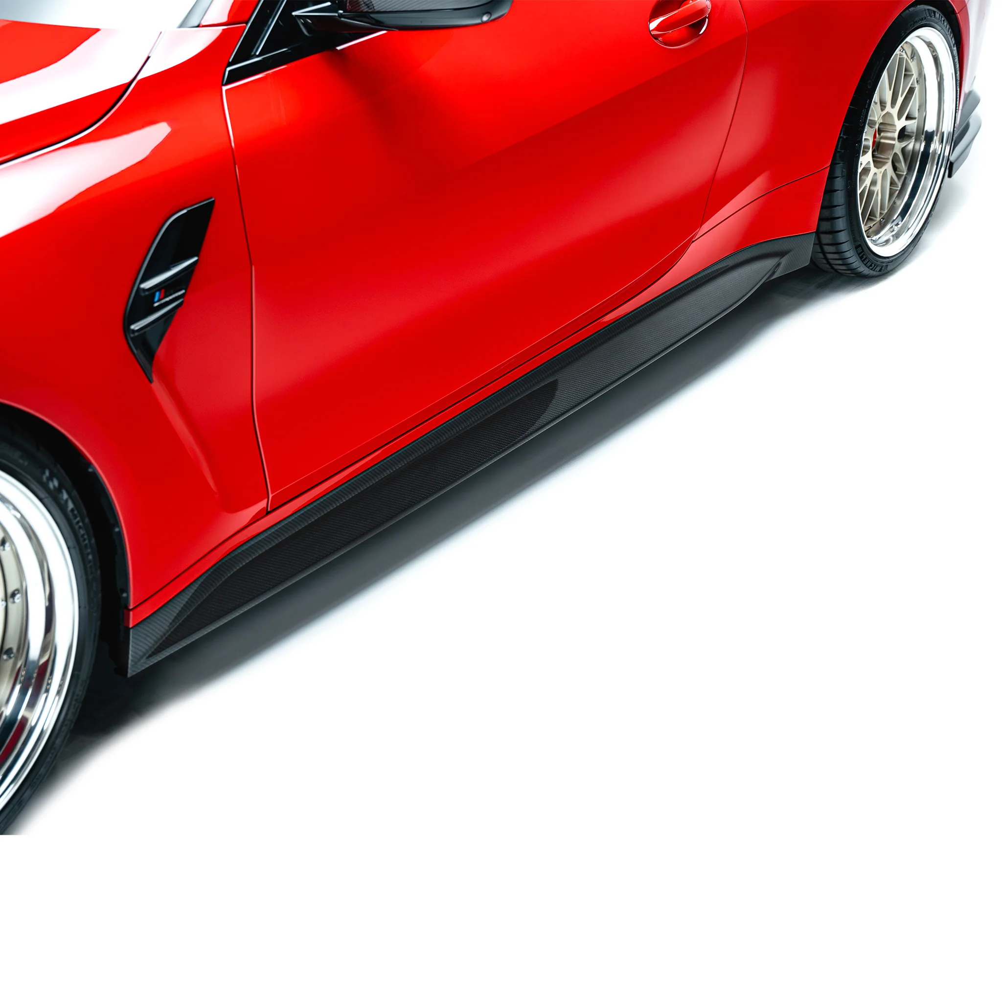 BMW G82 M4 PREPREG SIDE SKIRTS V2 - Image 4