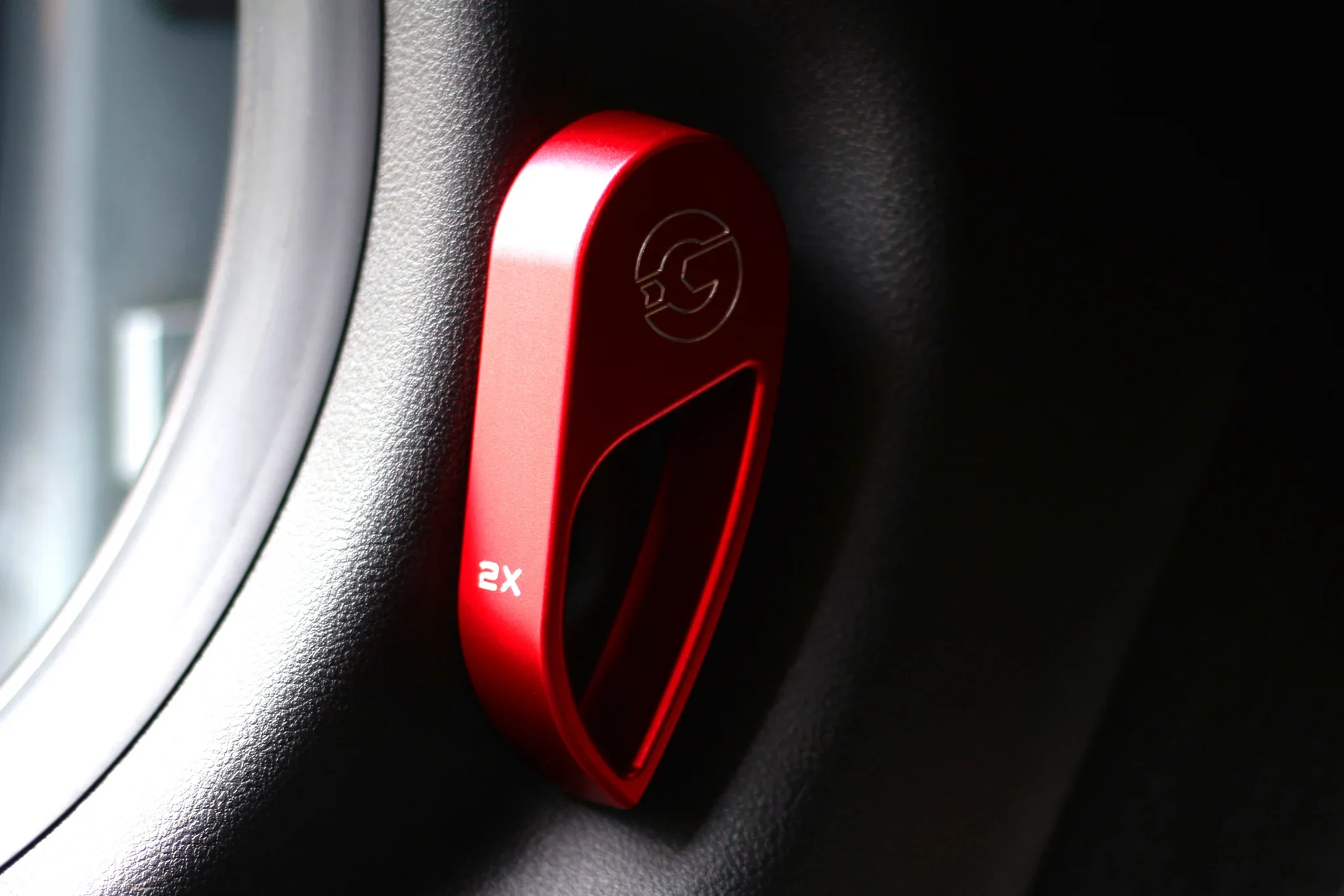 BMW M CAR G8X SERIES BLACKLINE PERFORMANCE EDITION HOOD LATCH HANDLE (LHD) - Image 9