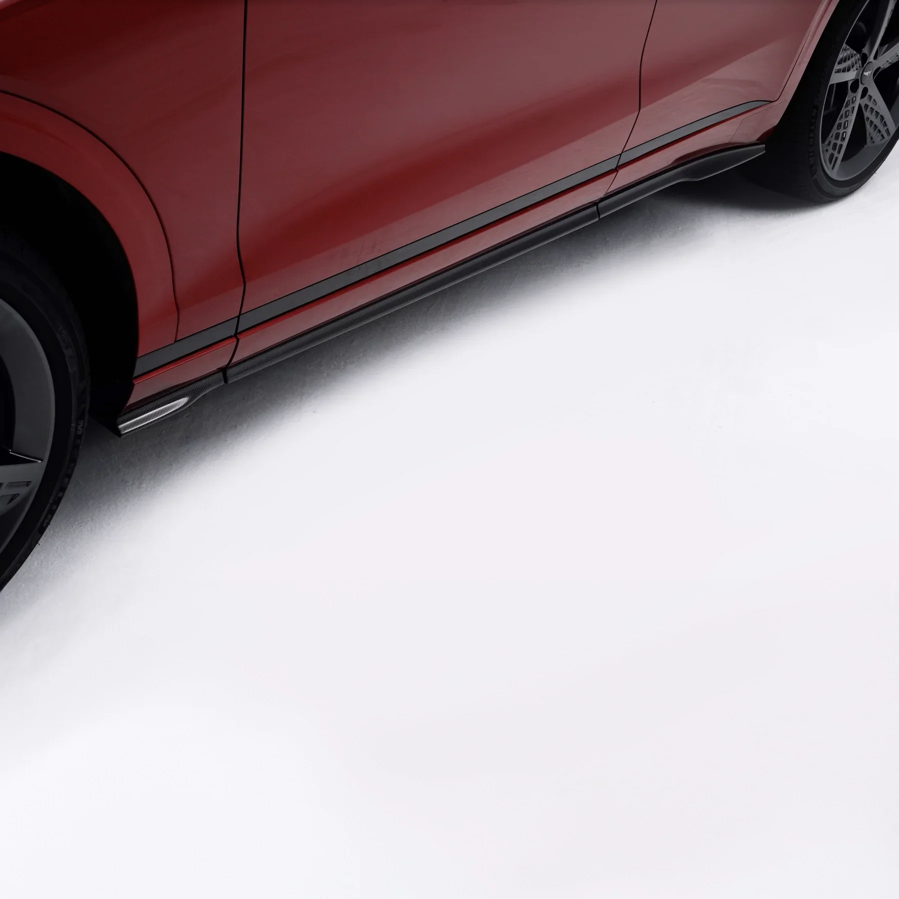 GENESIS GV70 CARBON FIBER SIDE SKIRTS - Image 3
