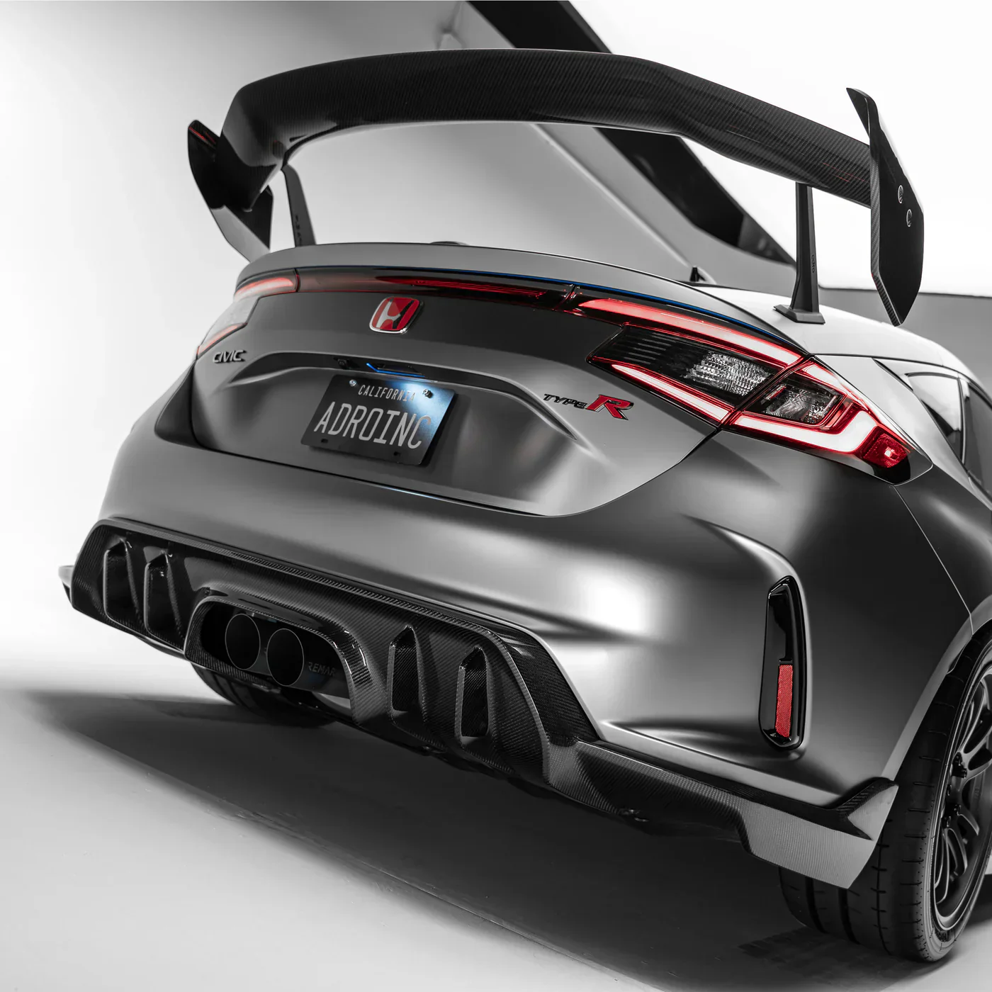 HONDA FL5 CIVIC TYPE R CARBON FIBER REAR DIFFUSER - Image 5