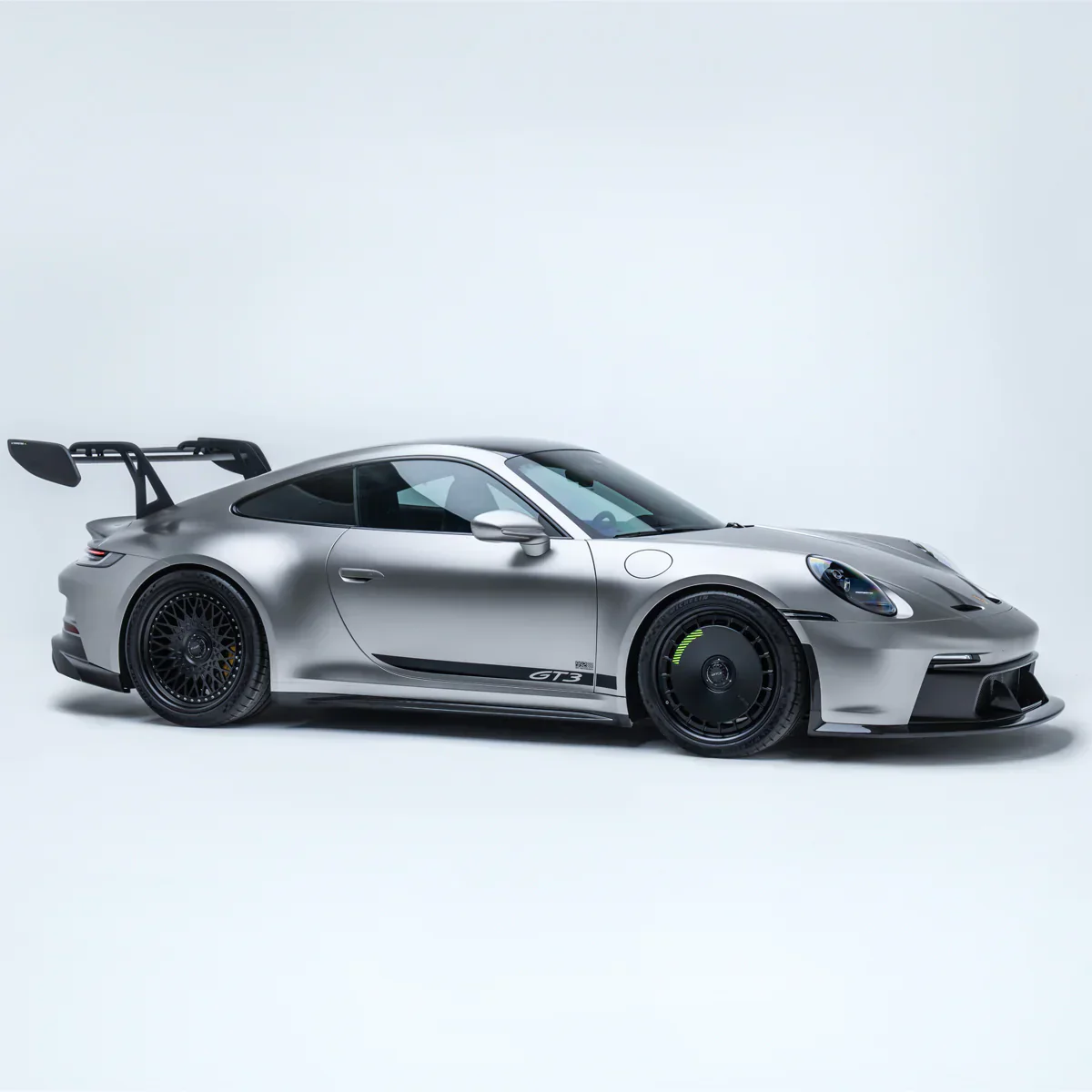 PORSCHE 992.1 GT3 PREPREG FRONT INTAKE PANEL - Image 5