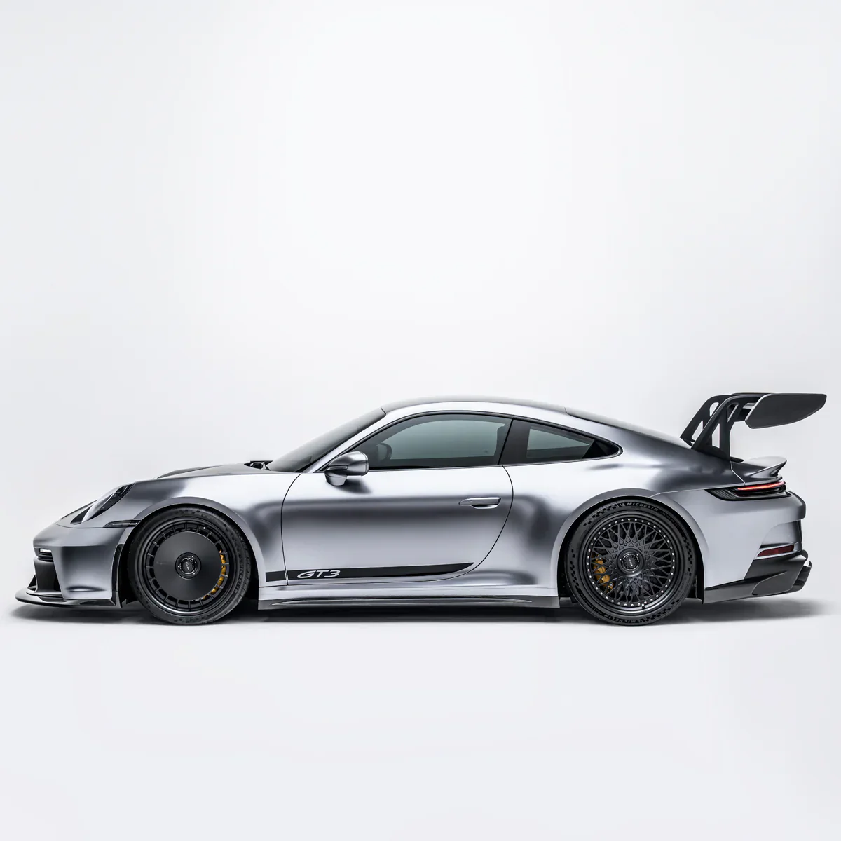 PORSCHE 992.1 GT3 PREPREG FRONT INTAKE PANEL - Image 6