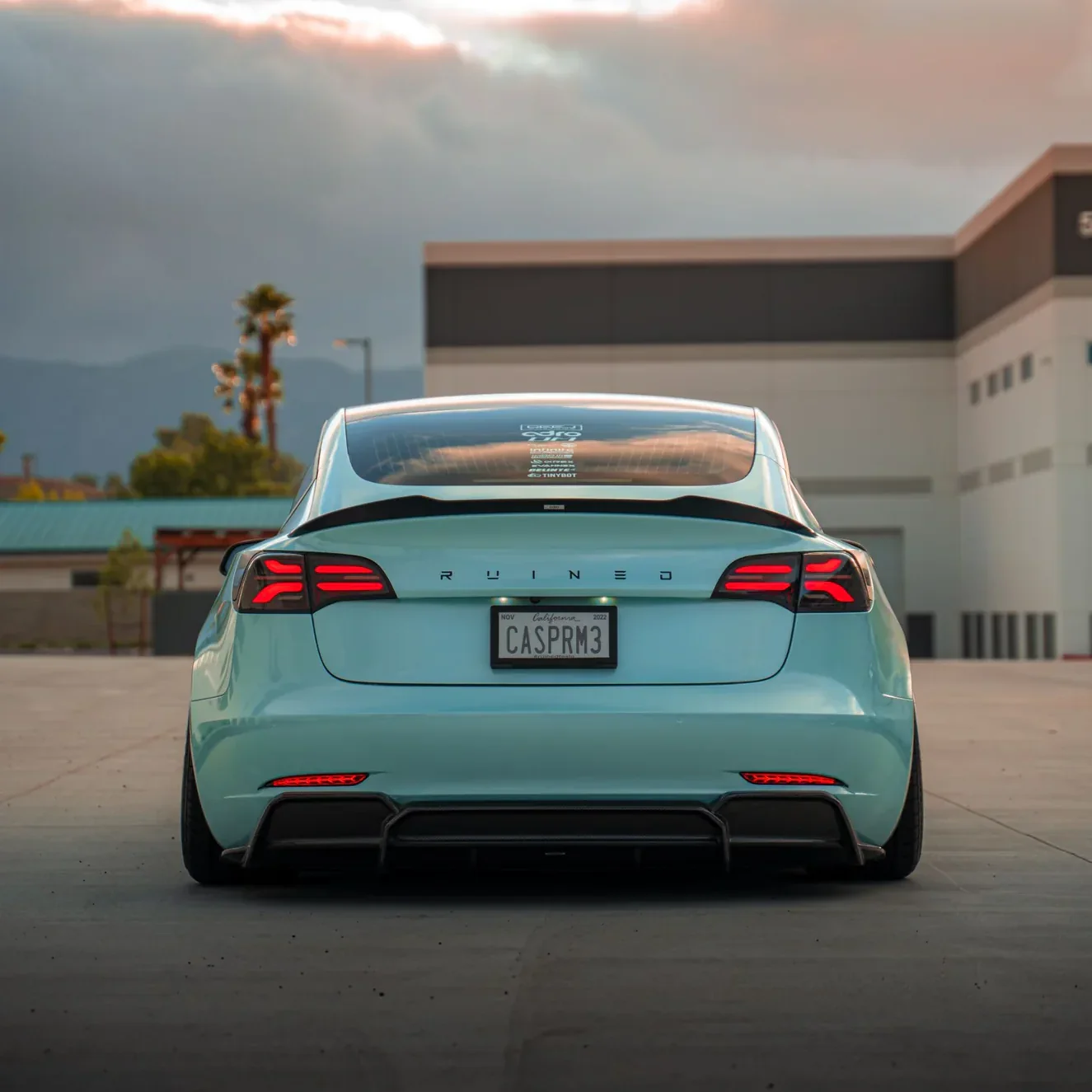 TESLA MODEL 3 CARBON FIBER SPOILER V2 - Image 2