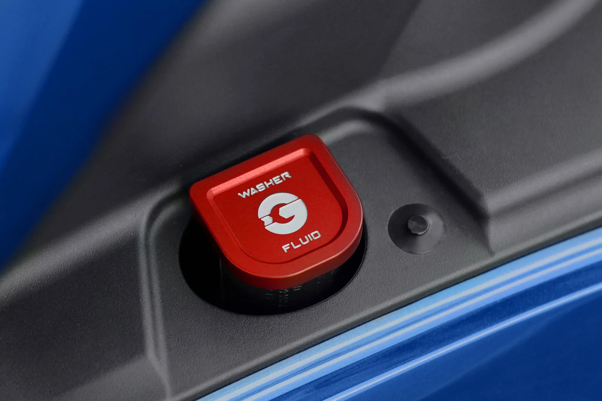TOYOTA GR SUPRA 2020+ (A90) BLACKLINE PERFORMANCE WASHER FLUID CAP - Image 2